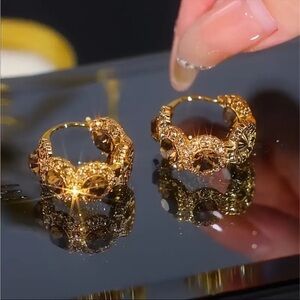 18K Gold Simulated Diamond Mahogany Huggie Hoop Earrings NWT